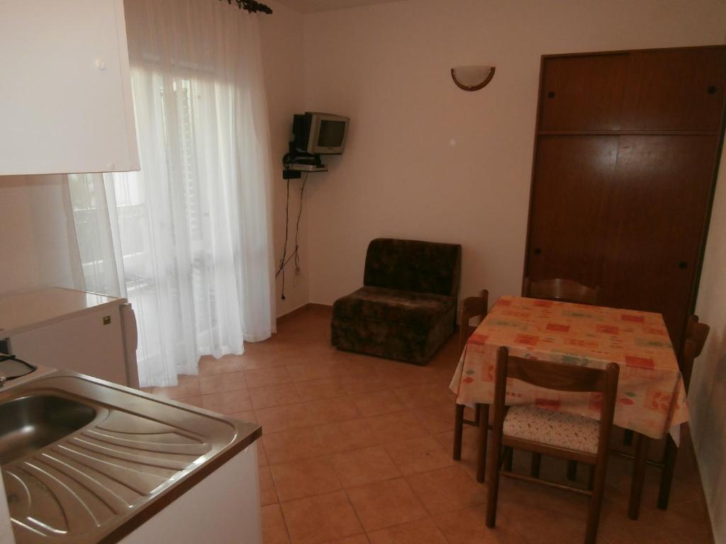 Apartments Nada Vodice Bilik gambar