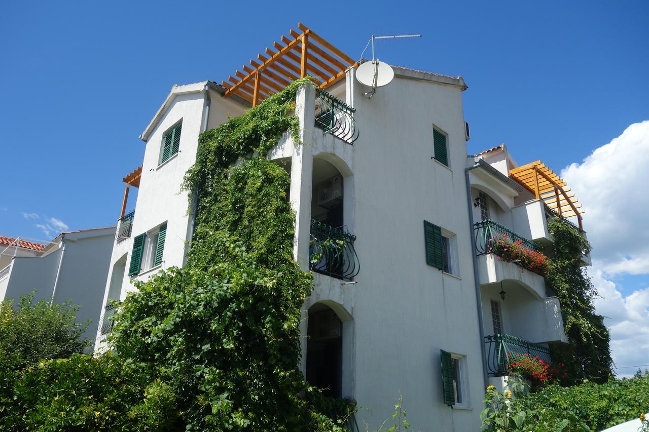 Apartments Nada Vodice Luaran gambar